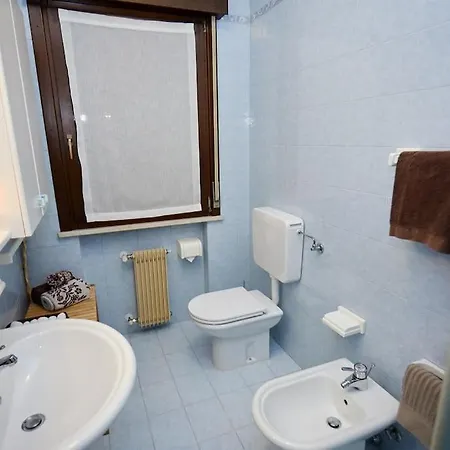 Elegance And Comfort A Due Passi Da Centro Apartment