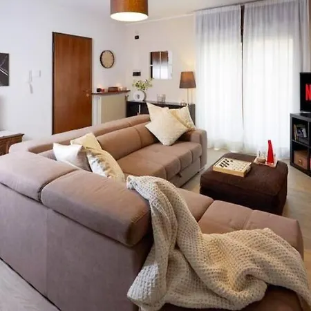 Elegance And Comfort A Due Passi Da Centro Sacile