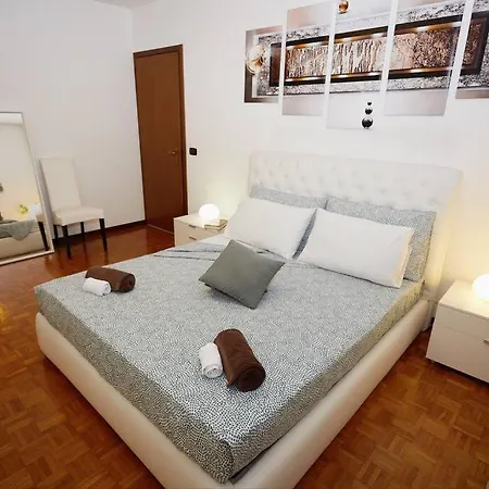 Appartement Elegance And Comfort A Due Passi Da Centro *